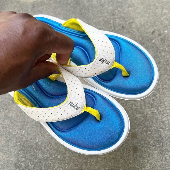 WMNS NIKE COMFORT THONG WHITE GOLDEN NEON BLUES FOOTBEDS FOOT BED FOOTBED NWB - Picture 2 of 8